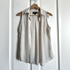 Banana Republic Sleeveless Button Down